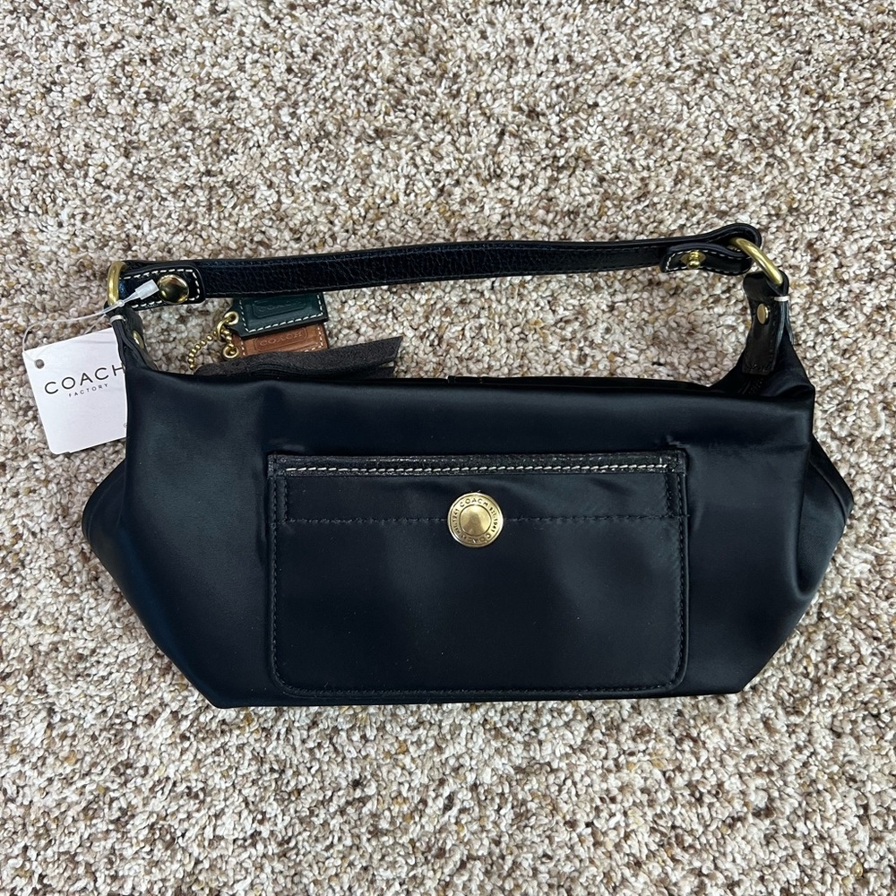 Women's Coach Small Mini Handbag Purse Bag Wristlet Corner Zip Vintage 7x4x6"